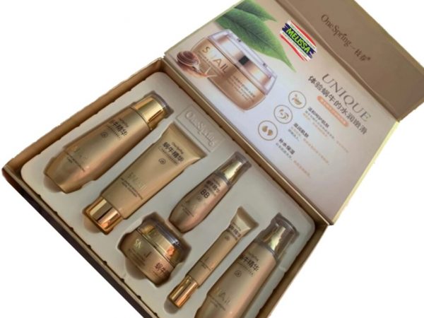 One Spring Snail Repair  Brightening 6 in 1 набор средств по уходу за лицом с Фильтратом Улитки