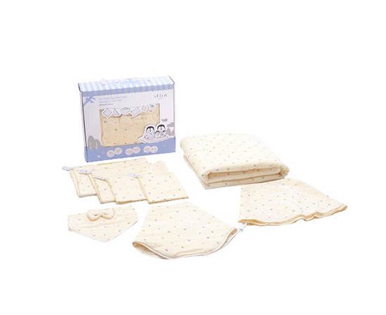 IFLIN BABY Playful Space -  My Essential Bamboo Newborn Gift Set