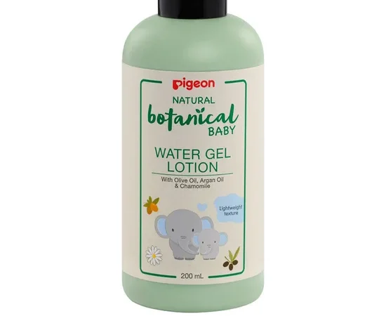 PIGEON Botanical Water Gel Lotion Light Green 200 mL